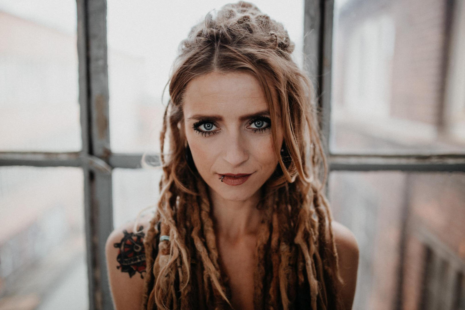 SARAH LESCH SARAH LESCH