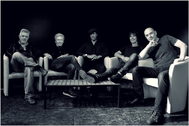 MANFRED MANN's EARTH BAND - ENTFÄLLT MANFRED MANN's EARTH BAND - ENTFÄLLT