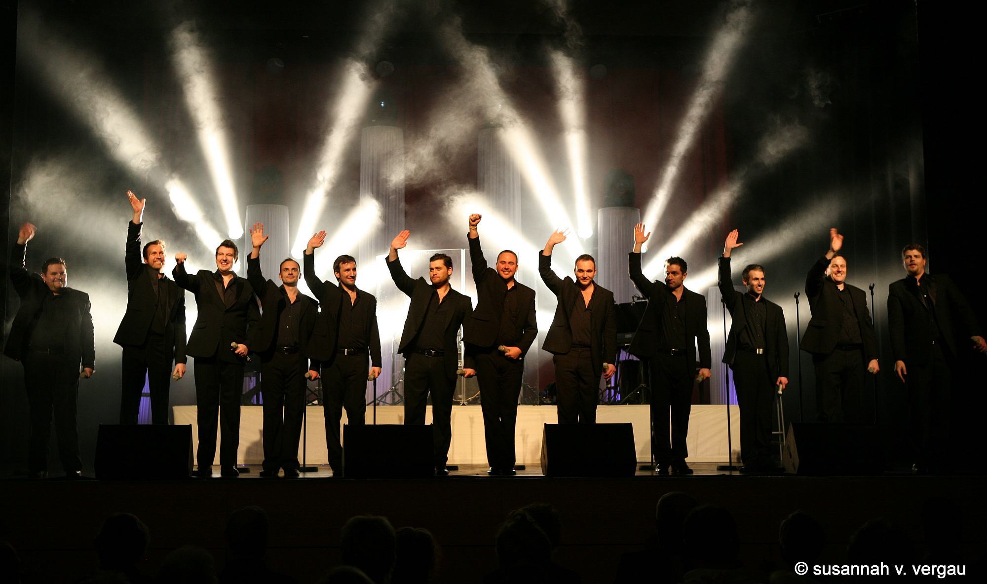 THE 12 TENORS THE 12 TENORS