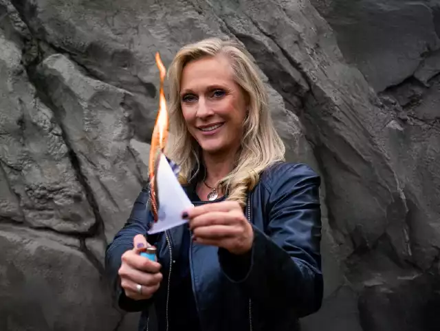 Dr. Cordelia Schott